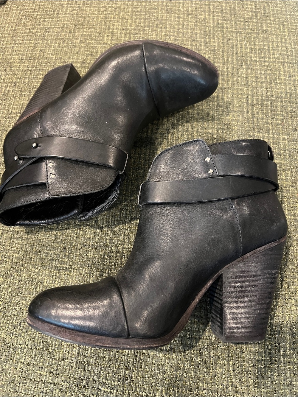 Rag & Bone Black Leather Women's Ankle Boots with Block Heel (sz 38 1/2)